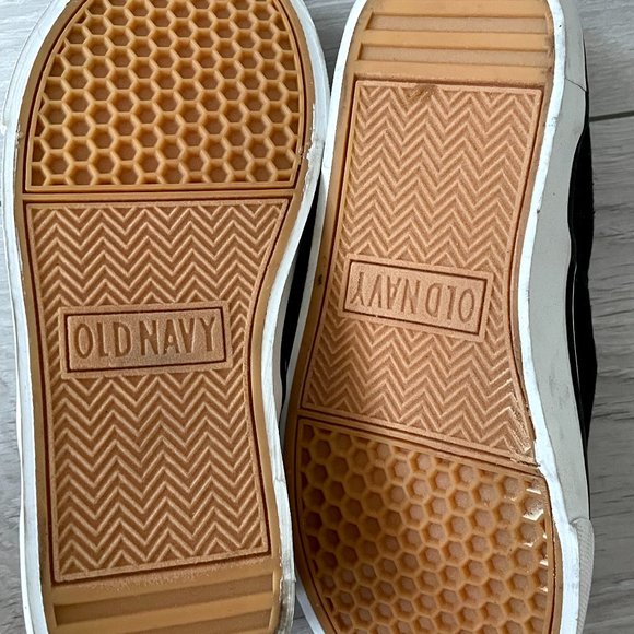 Old Navy Canvas Sneakers (**Free with purchase) - Picture 7 of 7